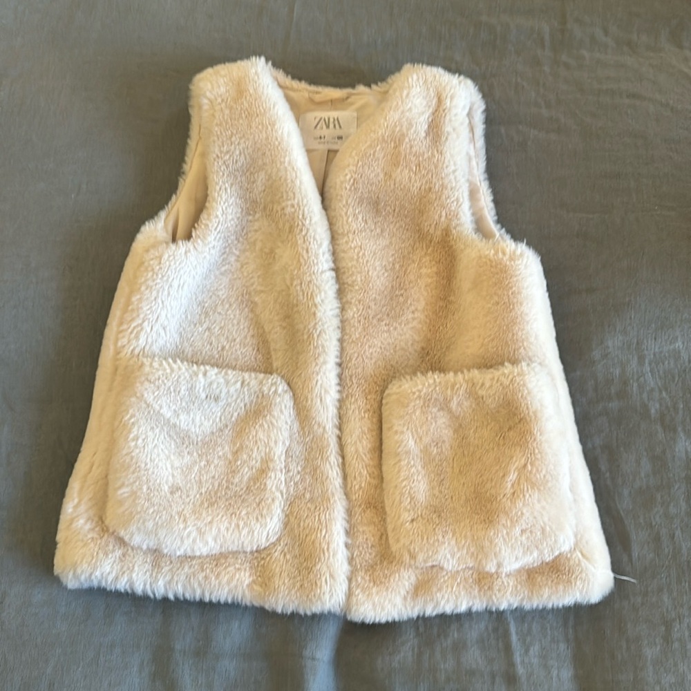 Zara faux fur vest